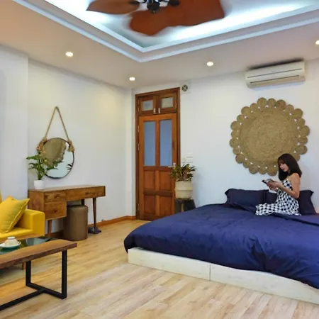 The Gallery House-2